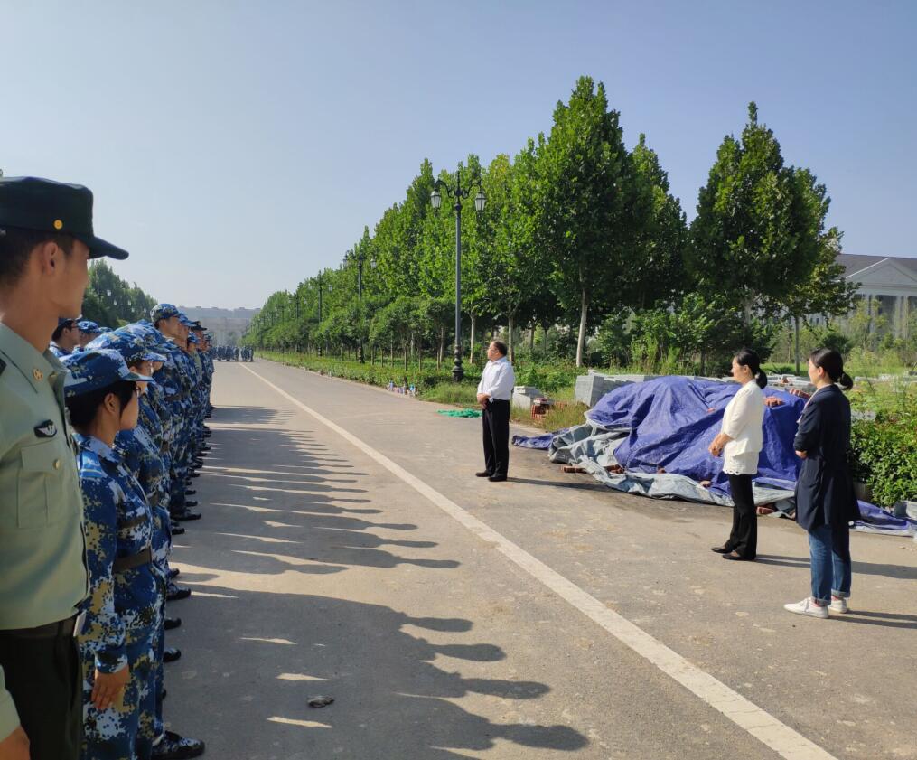 纸牌游戏在线
党委慰问18级军训同学，送上中秋祝福