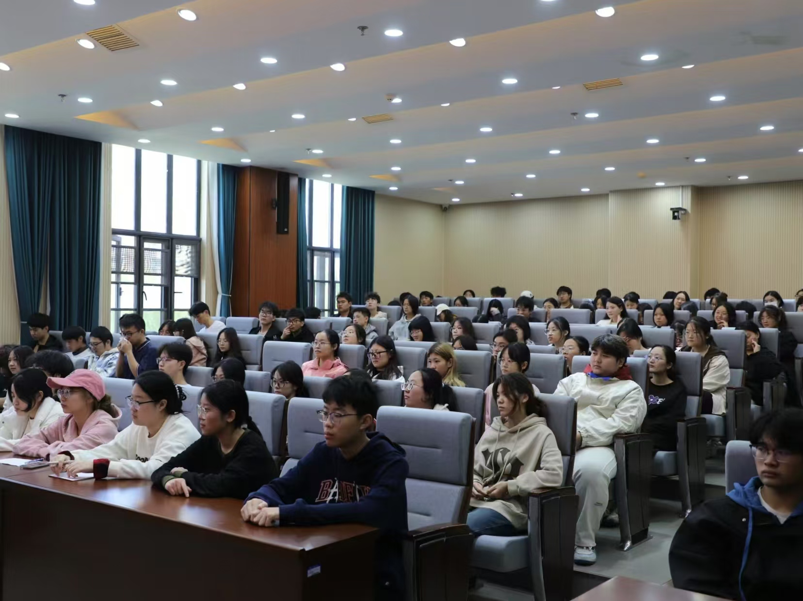 ֽ����Ϸ����